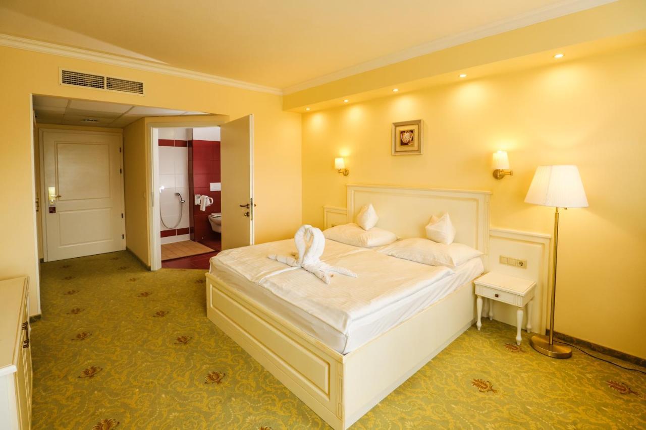 Calimbra Wellness Hotel Superior Miskolc Buitenkant foto