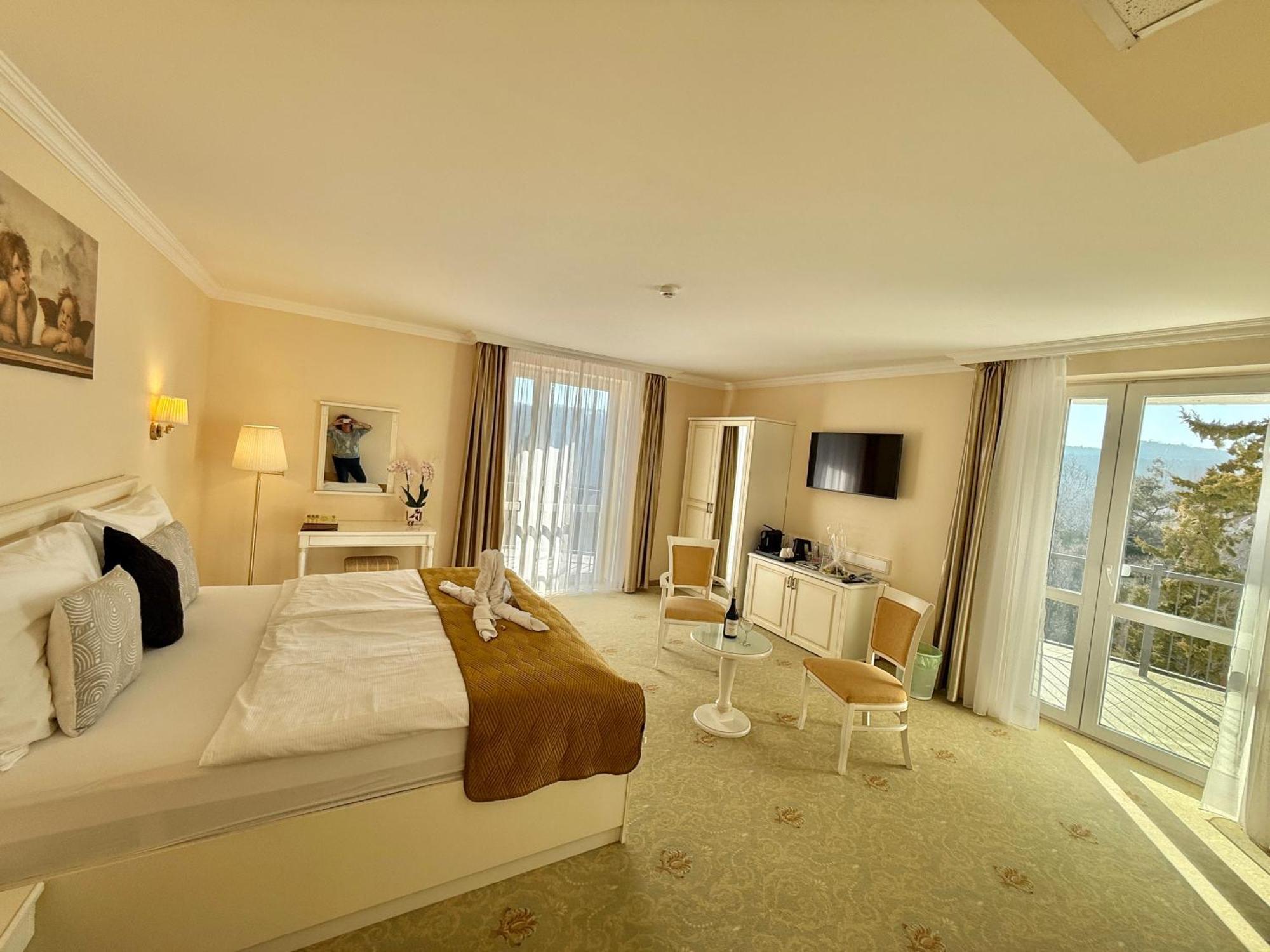 Calimbra Wellness Hotel Superior Miskolc Buitenkant foto