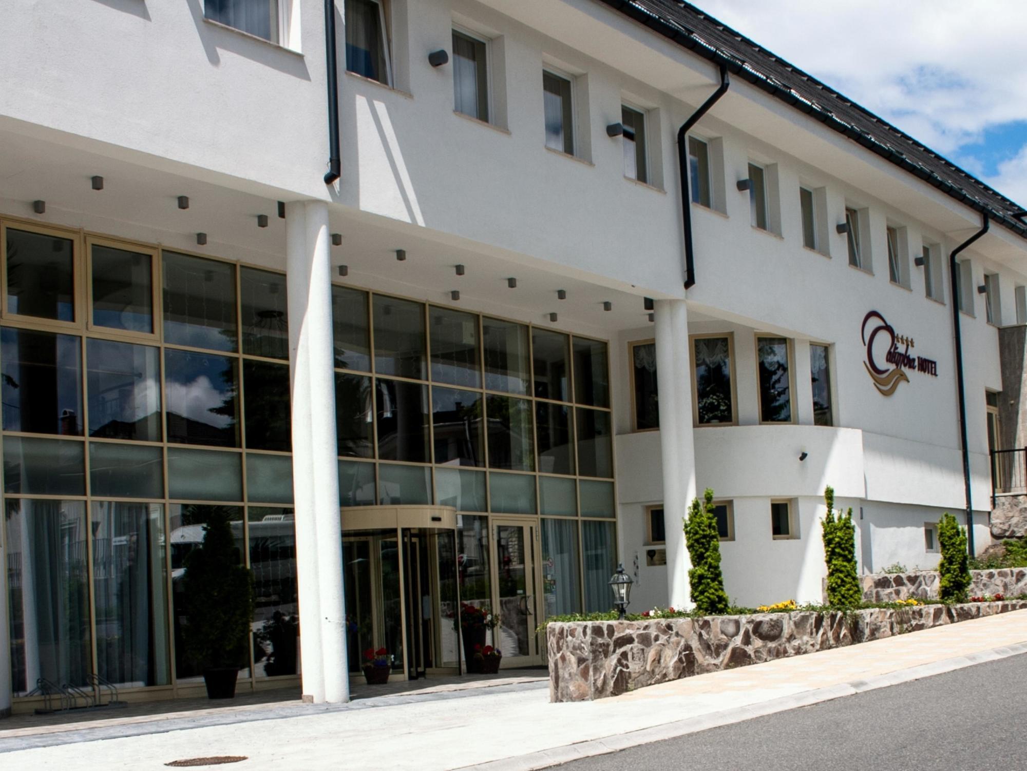 Calimbra Wellness Hotel Superior Miskolc Buitenkant foto